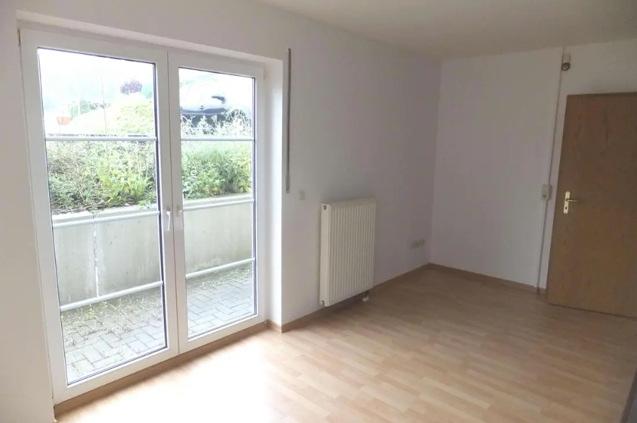 Wohnen Bild1 Souterrainwohnung Freiberg