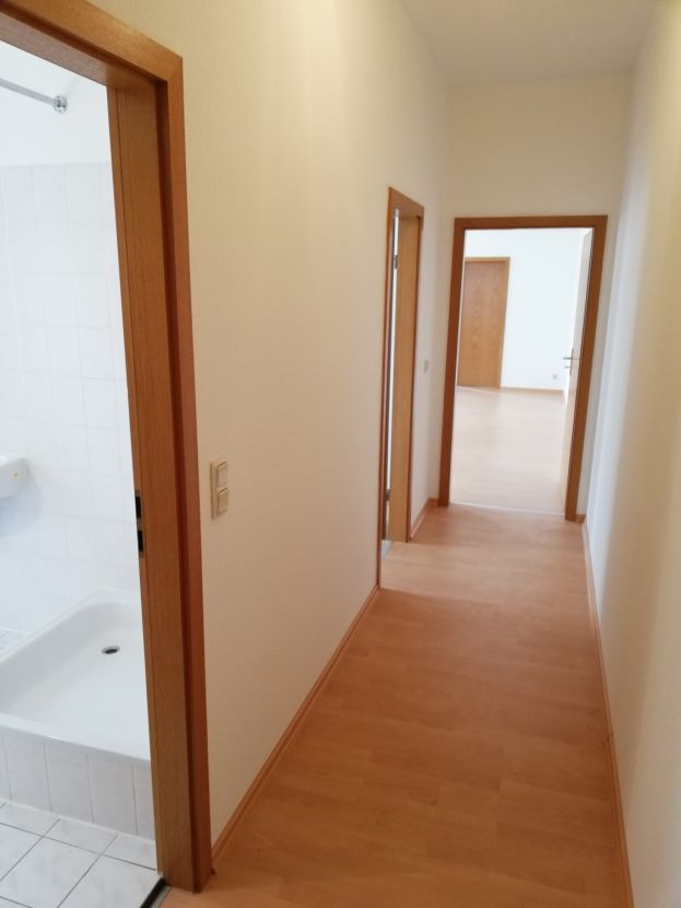 Flur Bild2 Etagenwohnung Freiberg