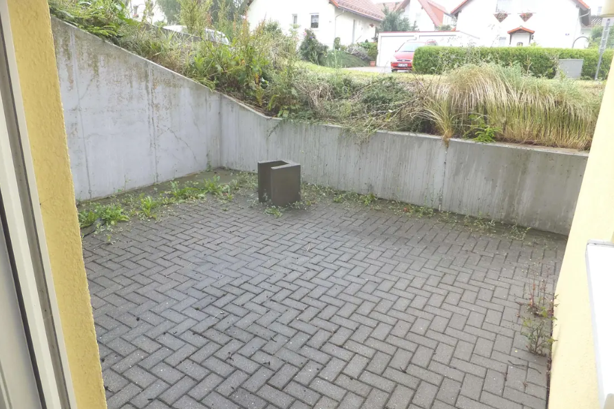 Terrasse Bild1 Souterrainwohnung Freiberg